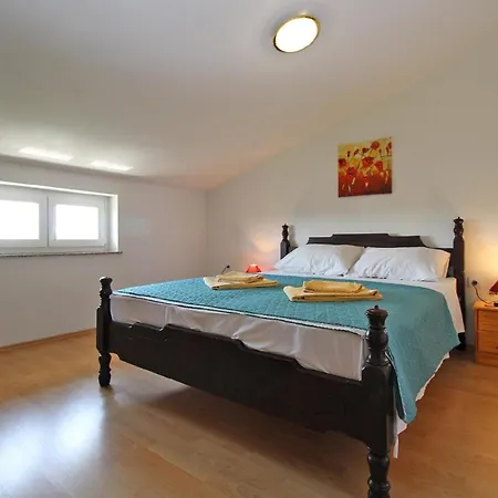 Fuer 6 Personen Ca 100 Qm In Fazana, Istrien Istrische Riviera Apartment