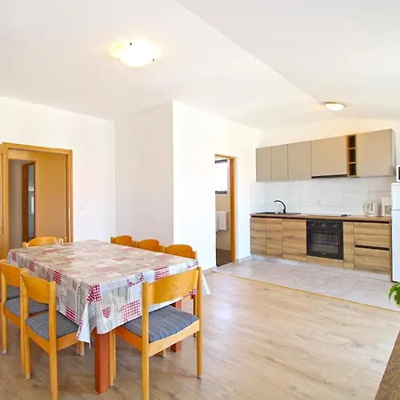 Apartment Fuer 6 Personen Ca 100 Qm In Fazana, Istrien Istrische Riviera Fazana